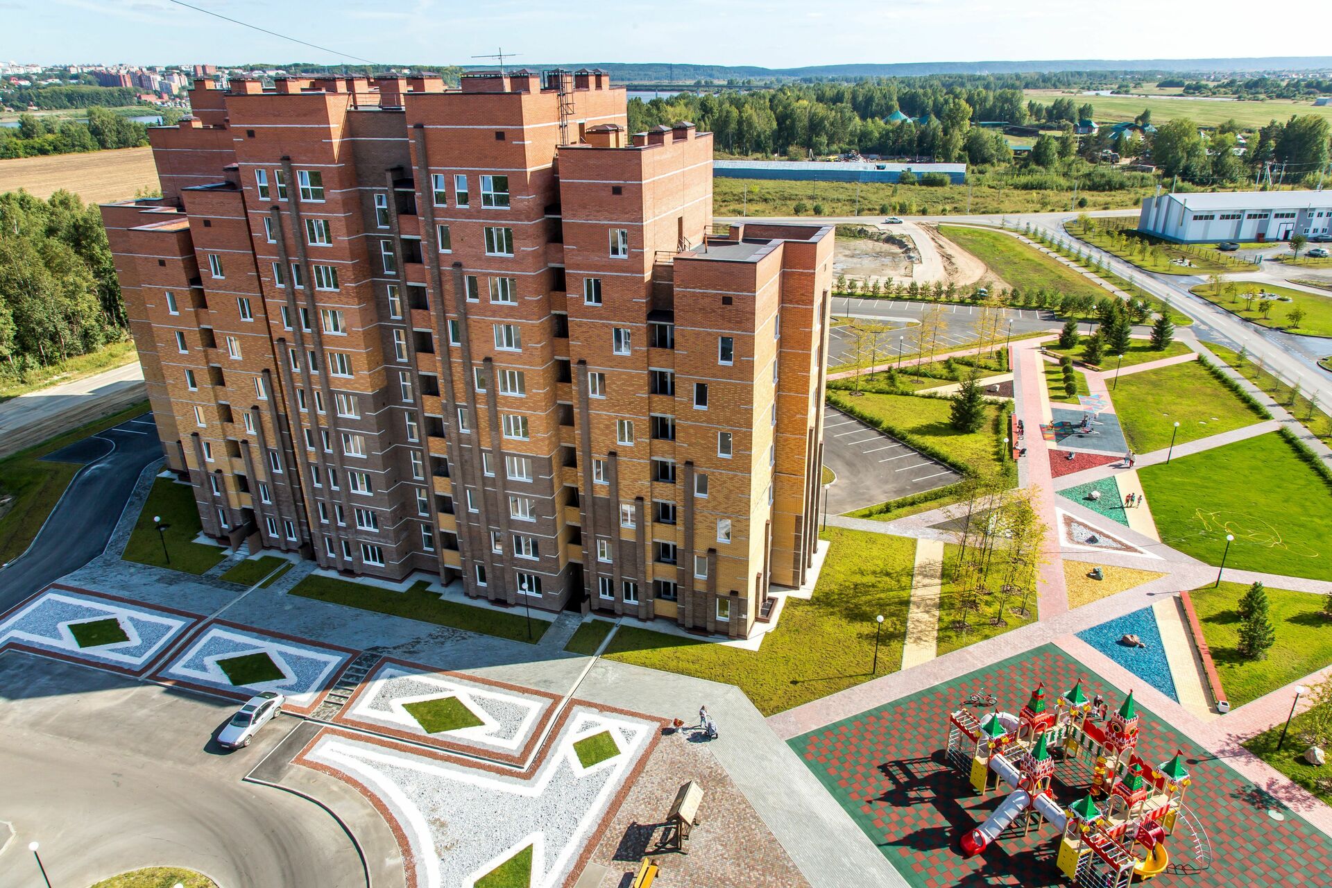 Жк томск. ЖК Северный парк Томск. Северный парк Томск монолит. Озеро Северный парк Томск. Северный парк Кисловка.