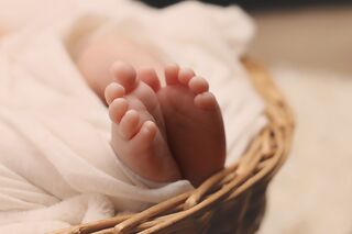 Новорожденному сибиряку дали имя в честь коронавируса