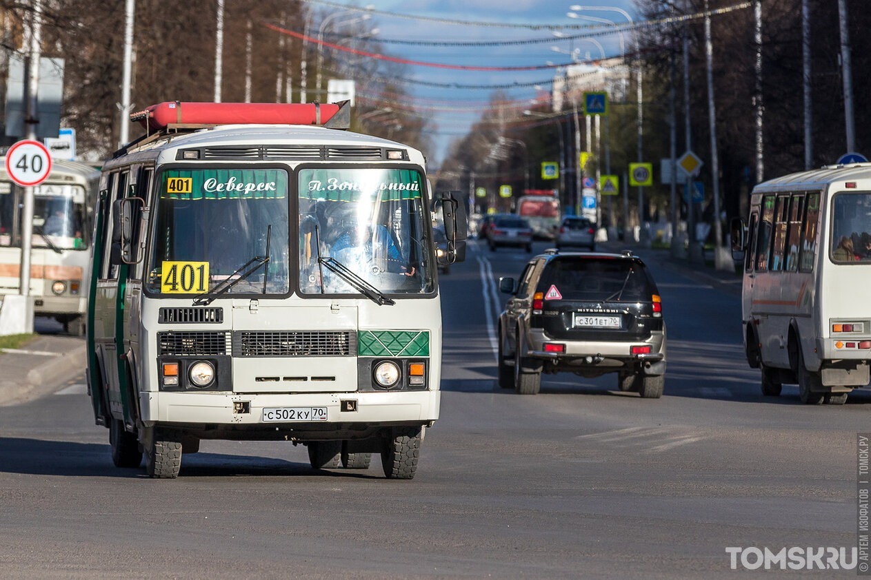 Восемь маршрутов общественного транспорта в Томске изменят схему движения в выходные