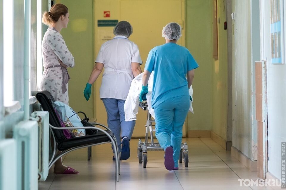 Сразу три смертельных случая от коронавируса обнаружили в Томской области