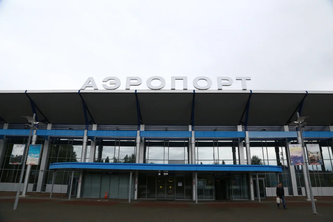Утренний рейс с томичами приземлился в Домодедово: задержка составила более двух часов