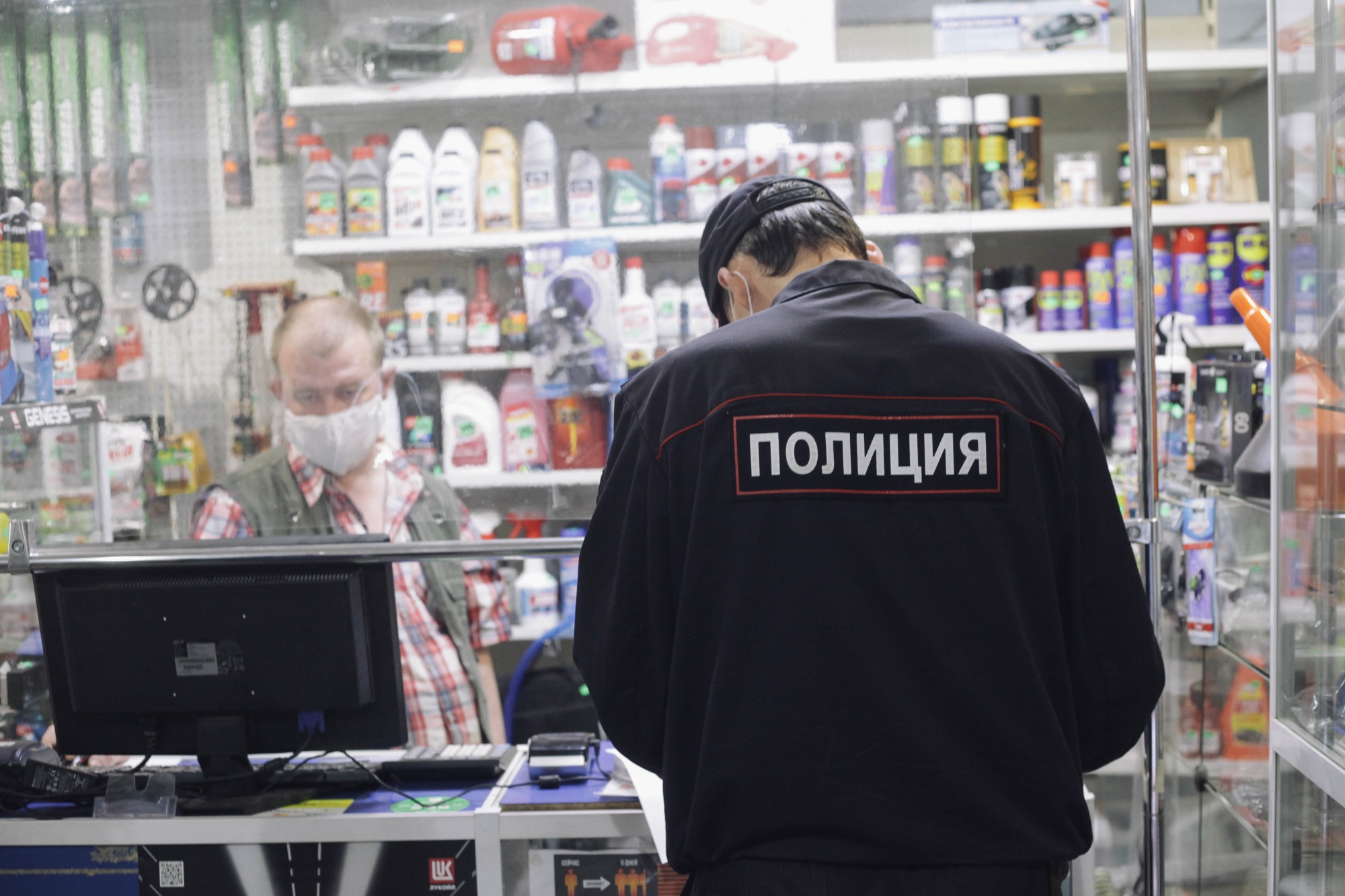 В Томске продолжают проверять, как магазины соблюдают меры профилактики COVID-19
