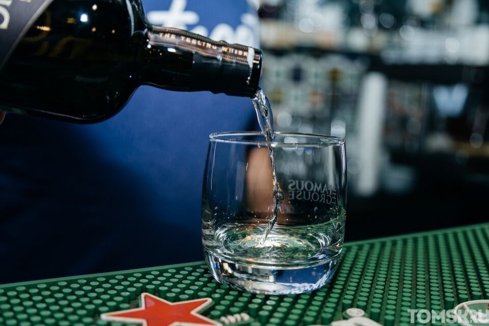 Сообщить о продаже нелегального алкоголя в Томске можно через интернет