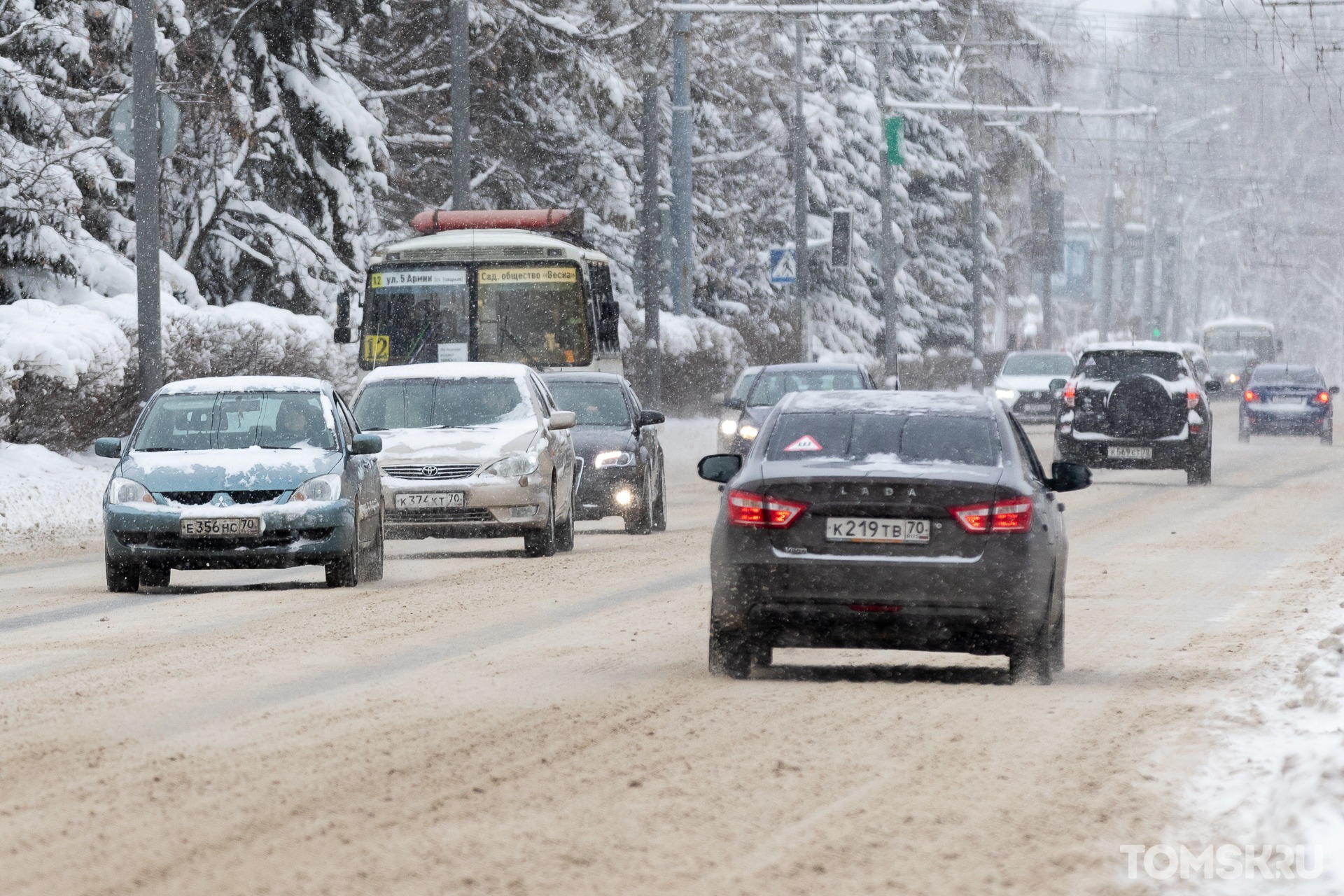 Водителям автомобилей придется сбавить скорость в одном из микрорайонов Томска