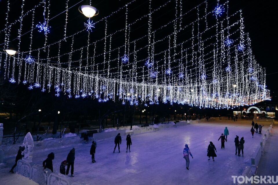 Стала известна дата завершения новогодней иллюминации в Томске