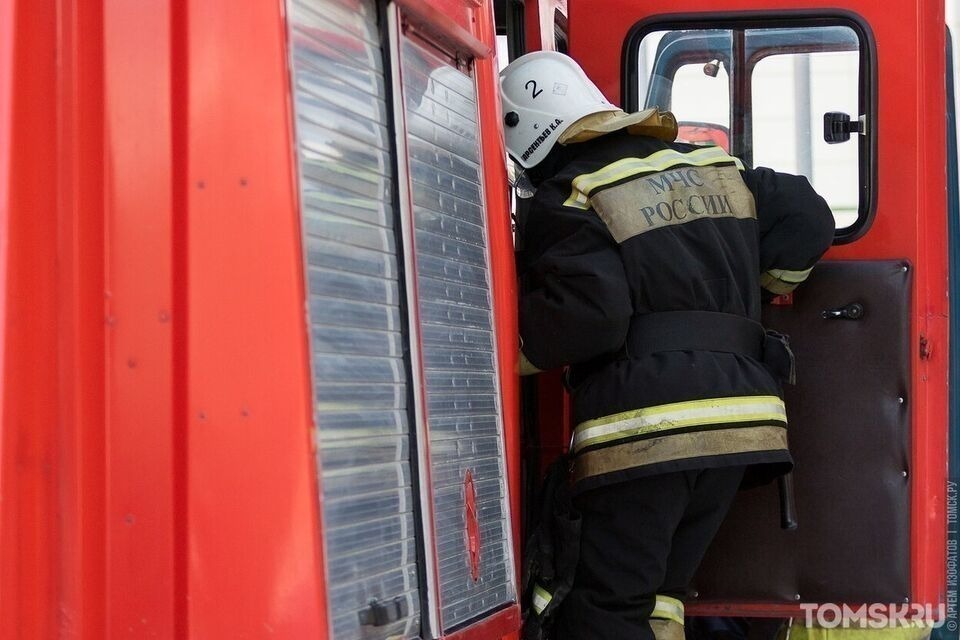 Два табачных киоска сгорели ночью в Томске