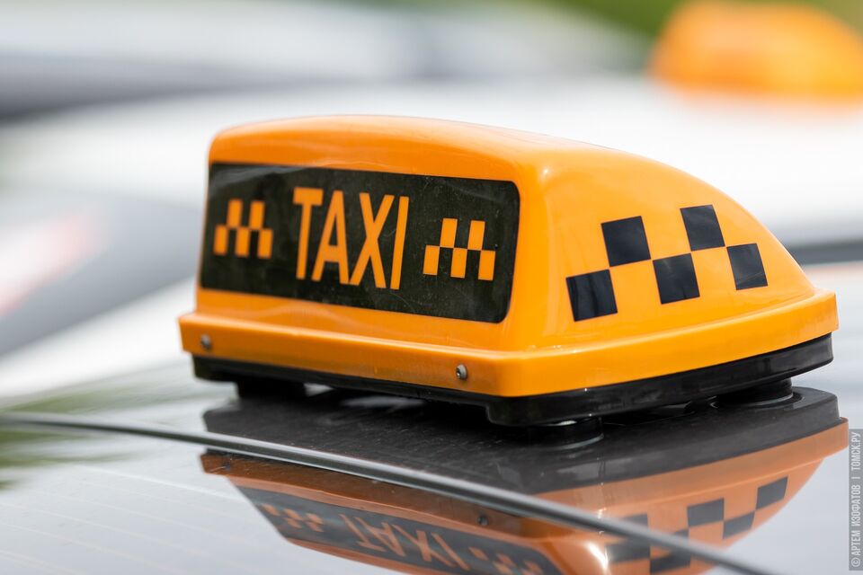 В Томской области растет число таксистов-нелегалов