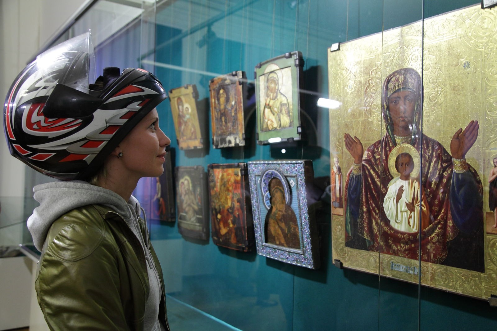 Синтез многих культур: горожан приглашают на выставку томского фотографа Владимира Бобрецова
