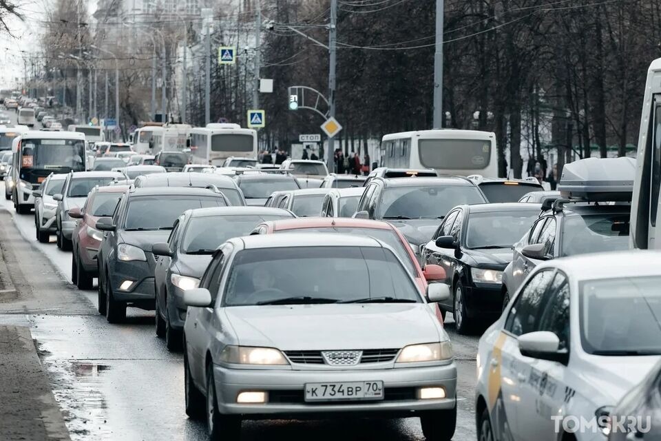 Лишь 9% водителей из Томской области сохраняют спокойствие за рулем