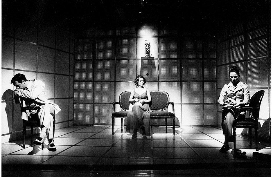 «За закрытыми дверями»: томичей приглашают посмотреть на эскиз по пьесе Сартра