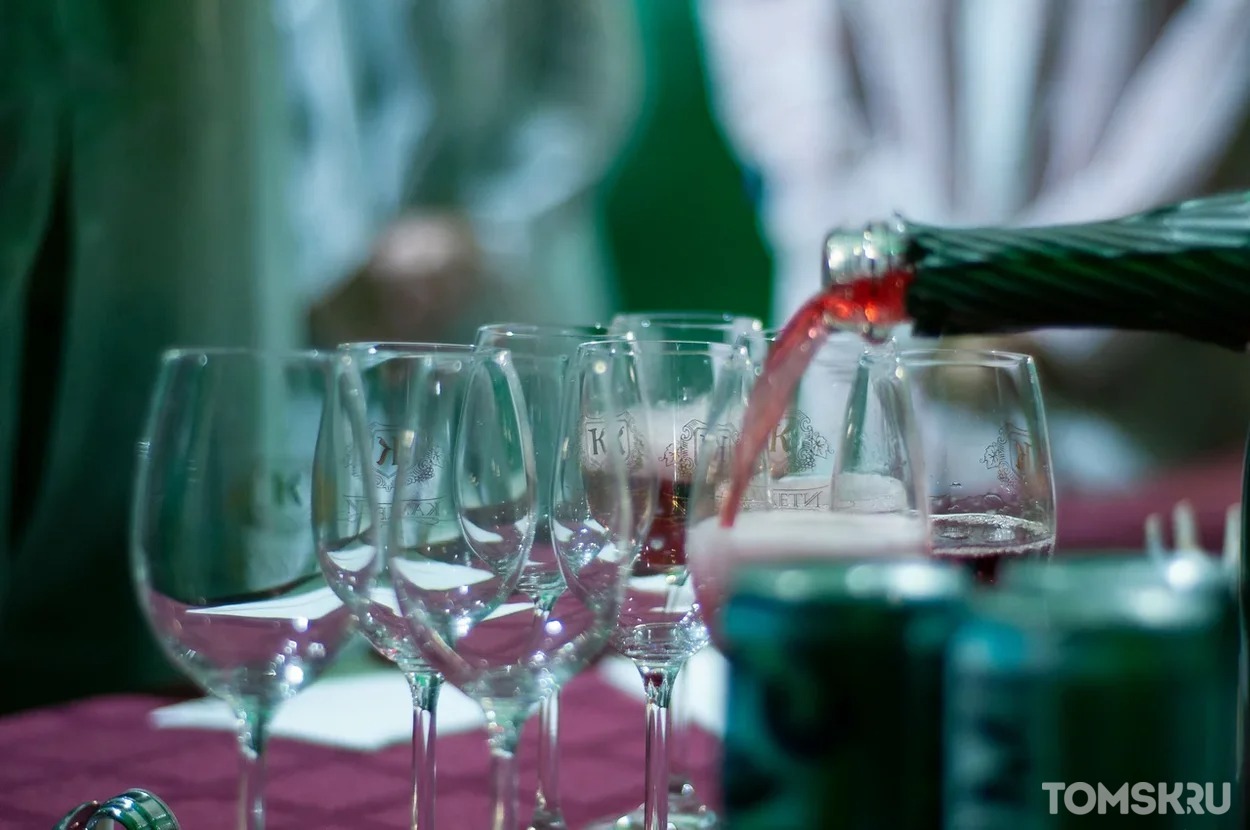 Ученые назвали профессии, которые заставляют чаще употреблять алкоголь
