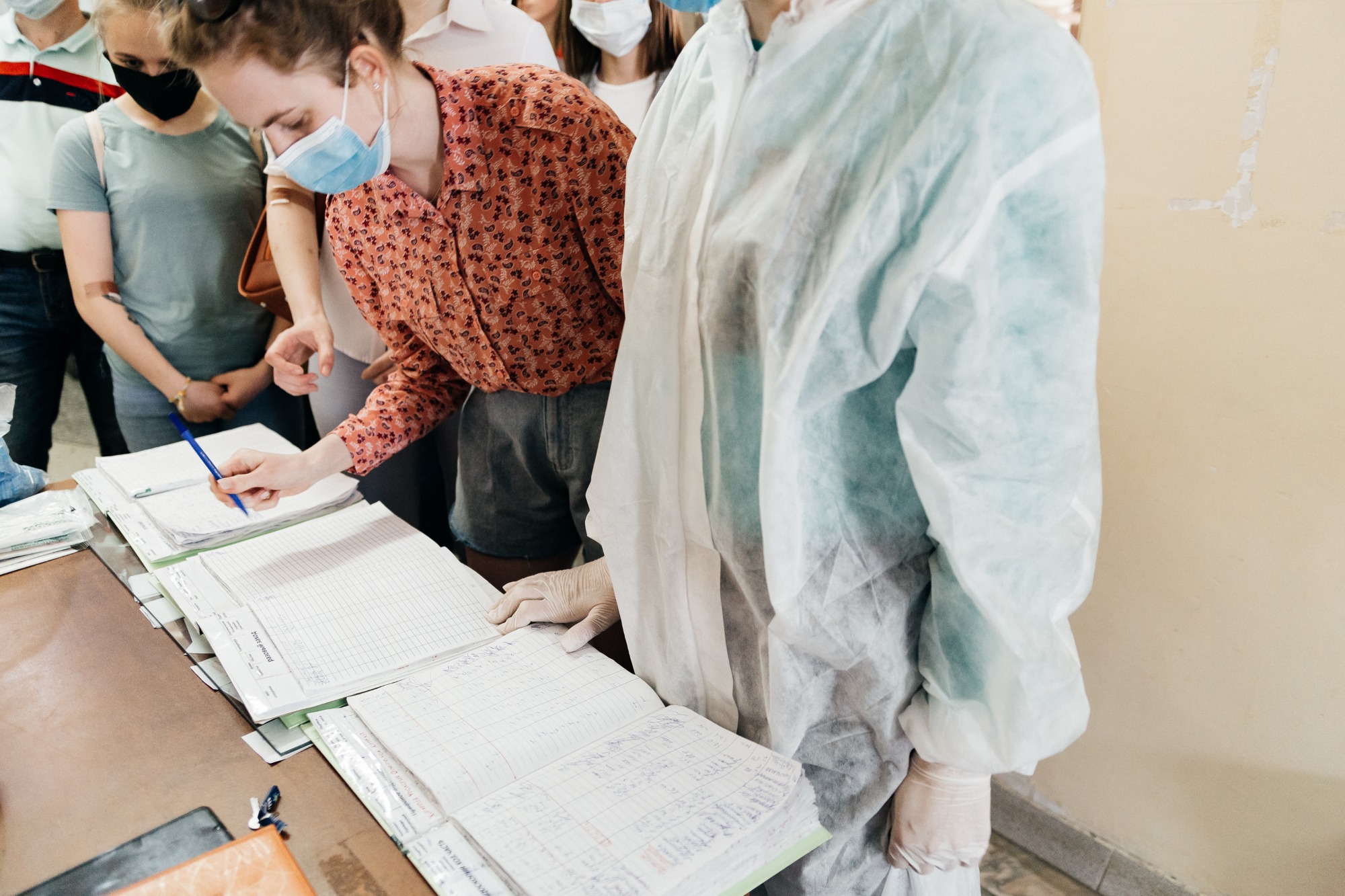 Учителя и медики при трудоустройстве в Томской области по программе переселения соотечественников получат по 100 тысяч рублей