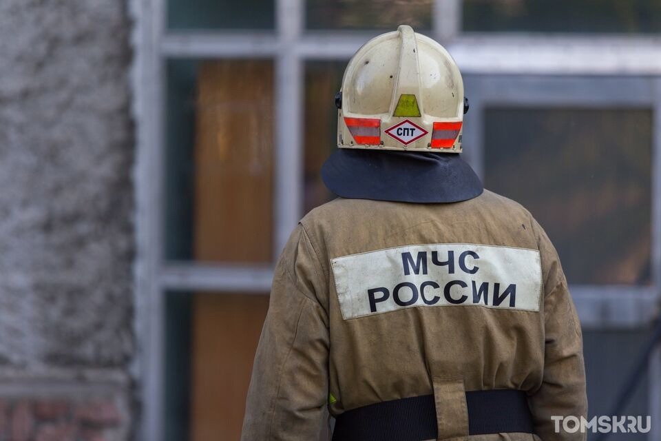 Пенсионер пострадал при пожаре в своей бане под Томском