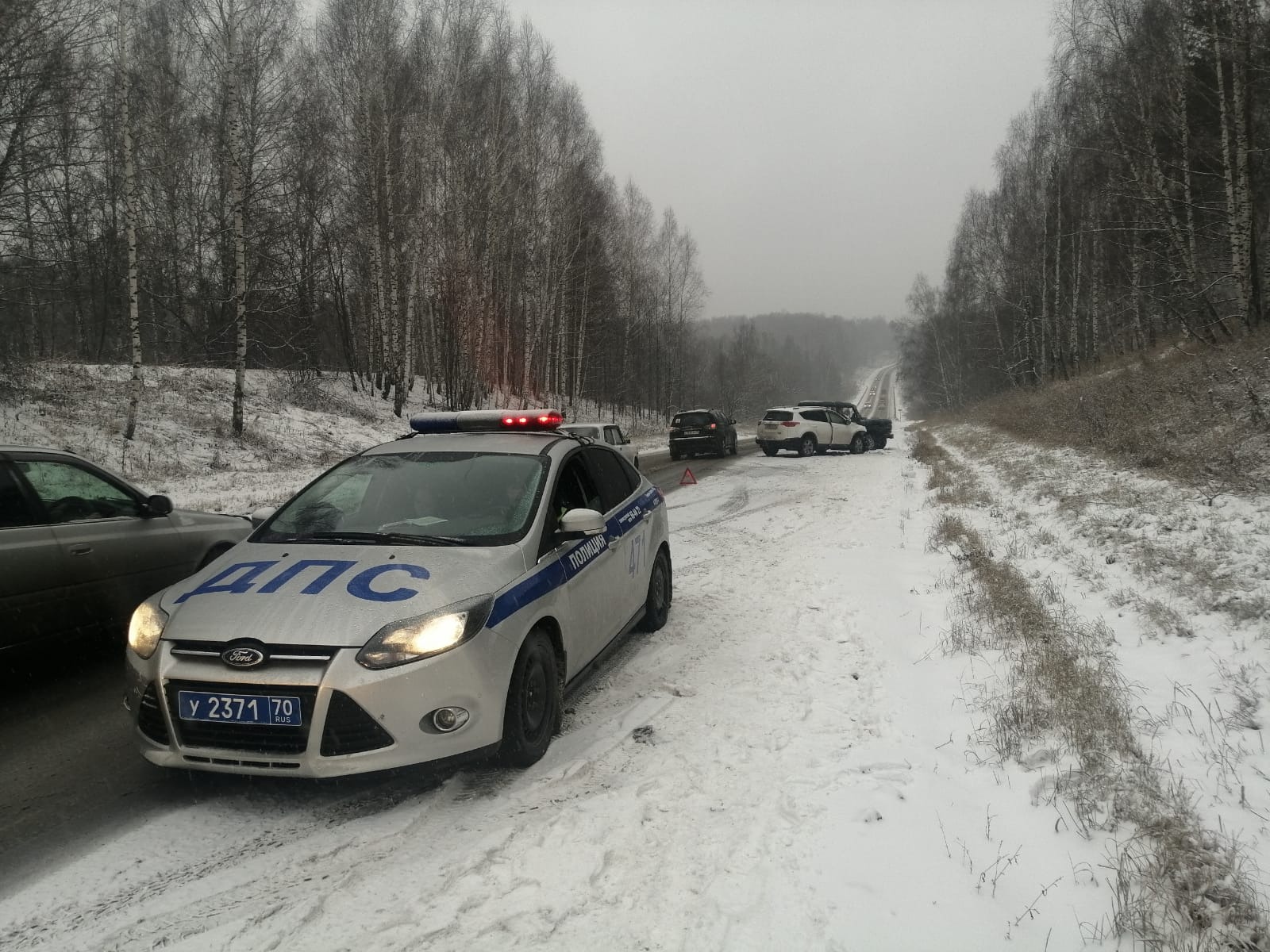 Иномарка столкнулась с УАЗом на Иркутском тракте в Томске