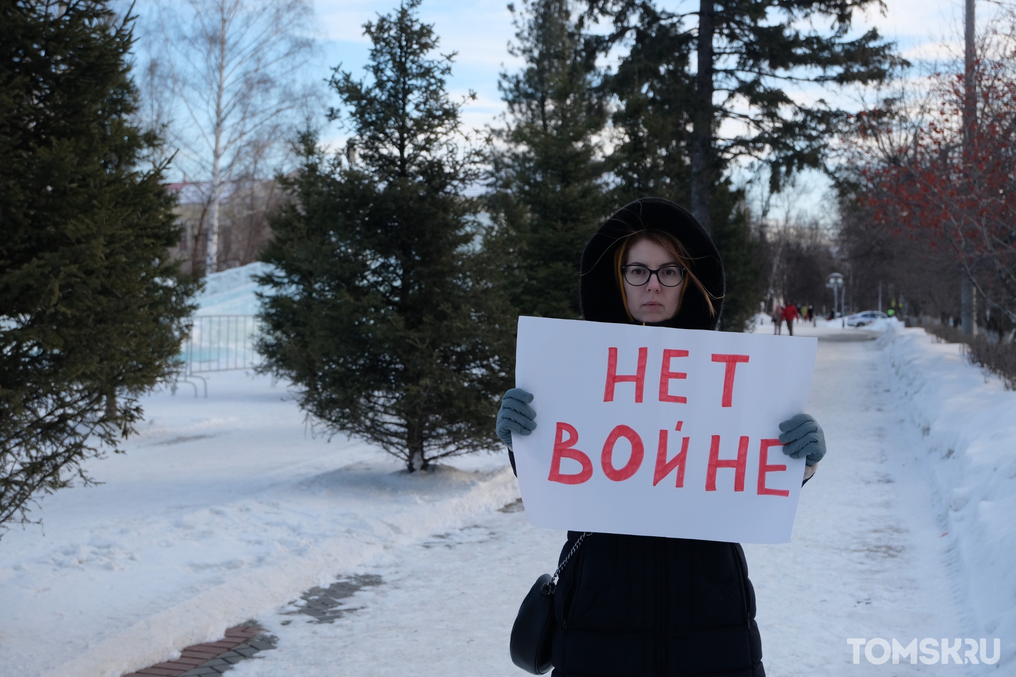 Воскресная Ново-Соборная площадь: томичи продолжают реагировать на спецоперацию российских военных