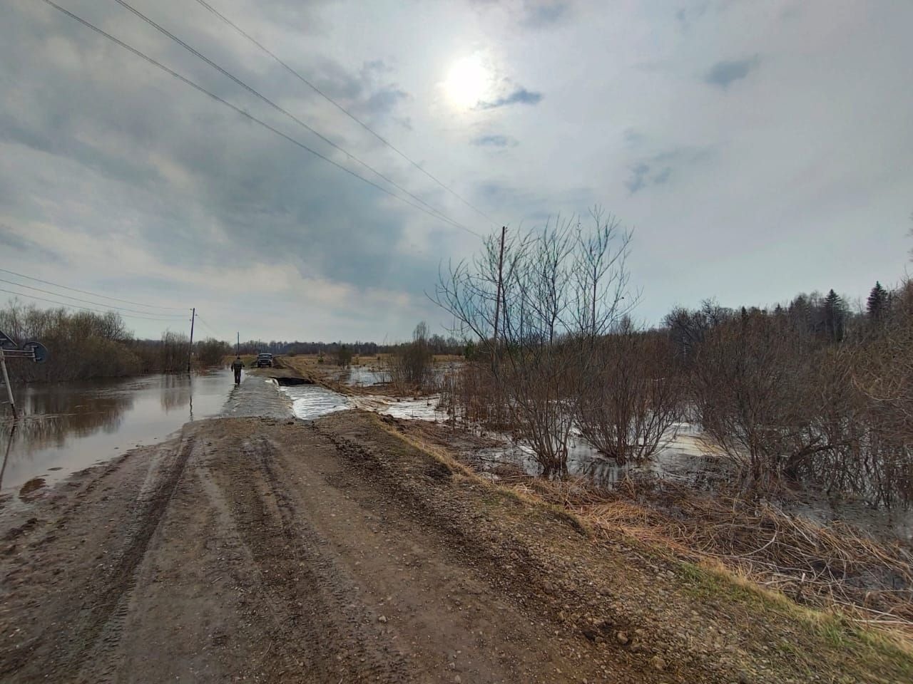 В Первомайском районе из-за разлива реки размыло дорогу между двумя селами