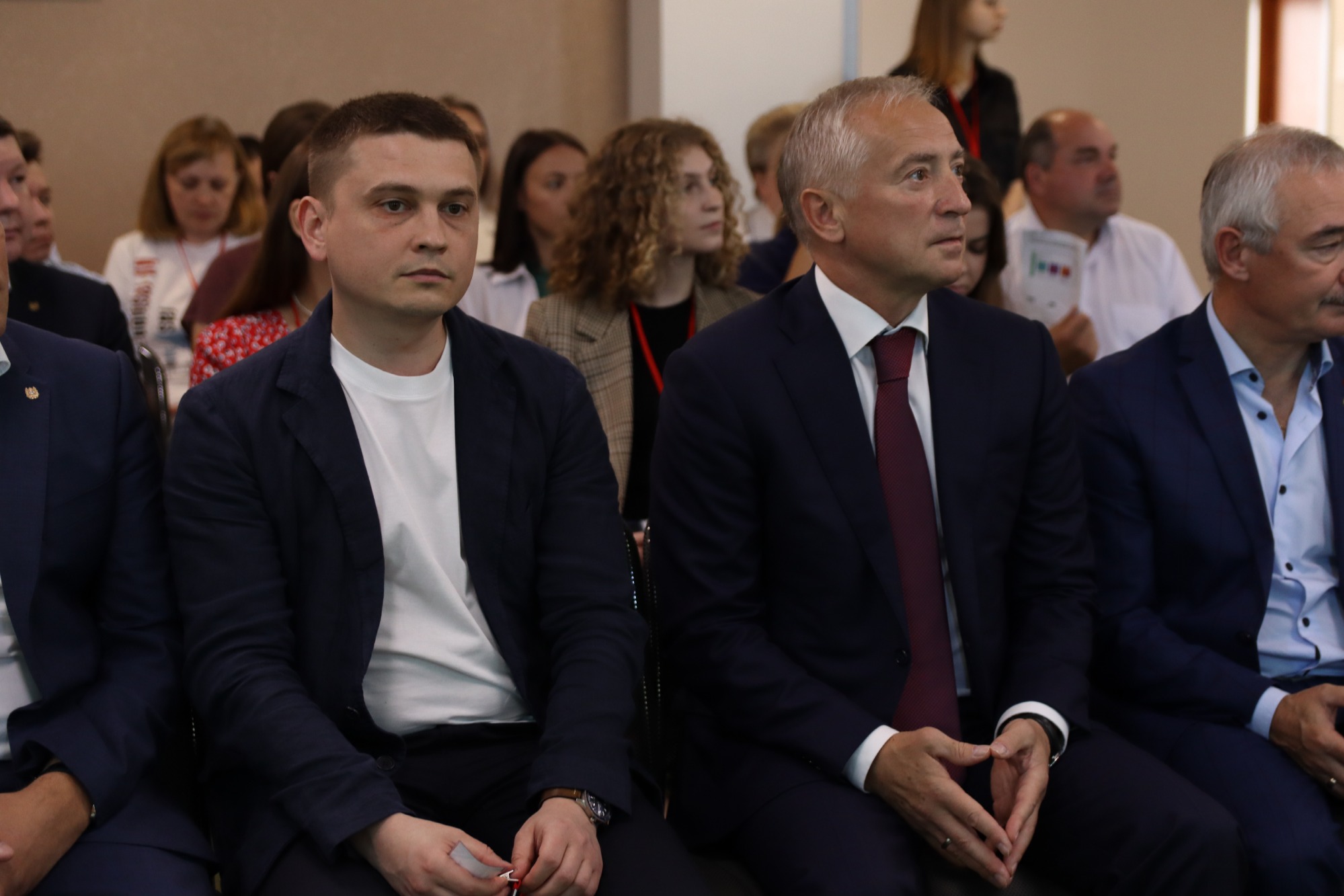 Открытое общение с властью: врио губернатора Владимир Мазур запустил «Digital десант»