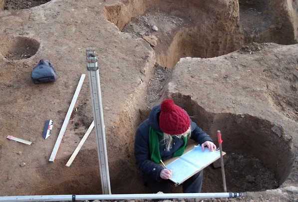 Томские археологи нашли в городе древнее поселение бронзового века 