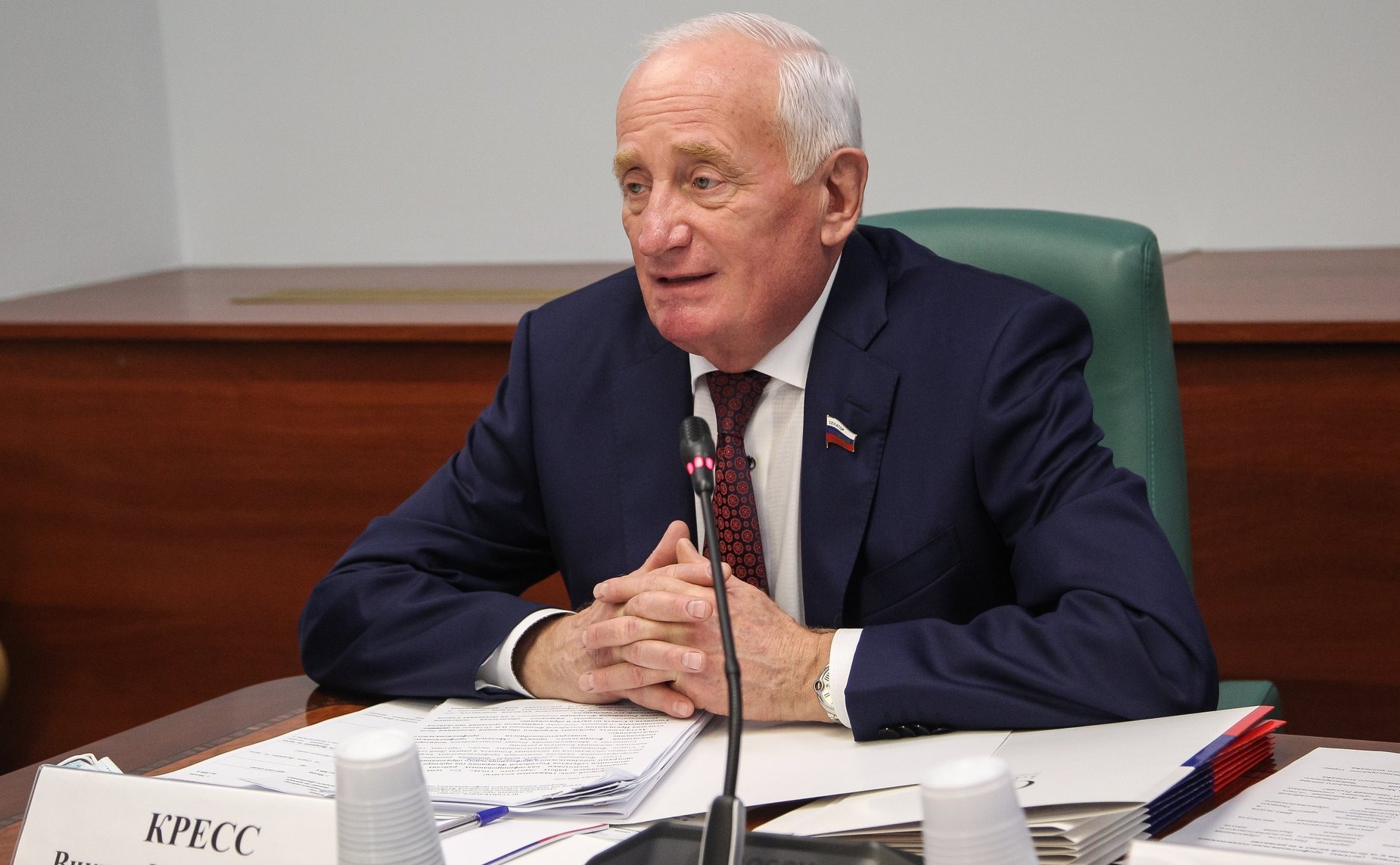 Сенатором Совфеда по губернаторской квоте останется Виктор Кресс