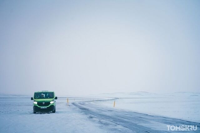 В Томской области начали обустраивать ледовые переправы и уже открыли два автозимника