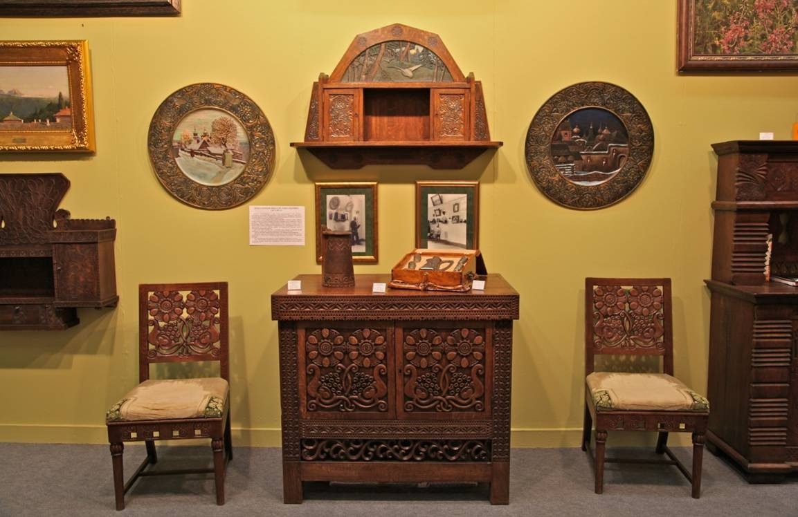 Северное искусство или антикварная мебель: музейная афиша Томска