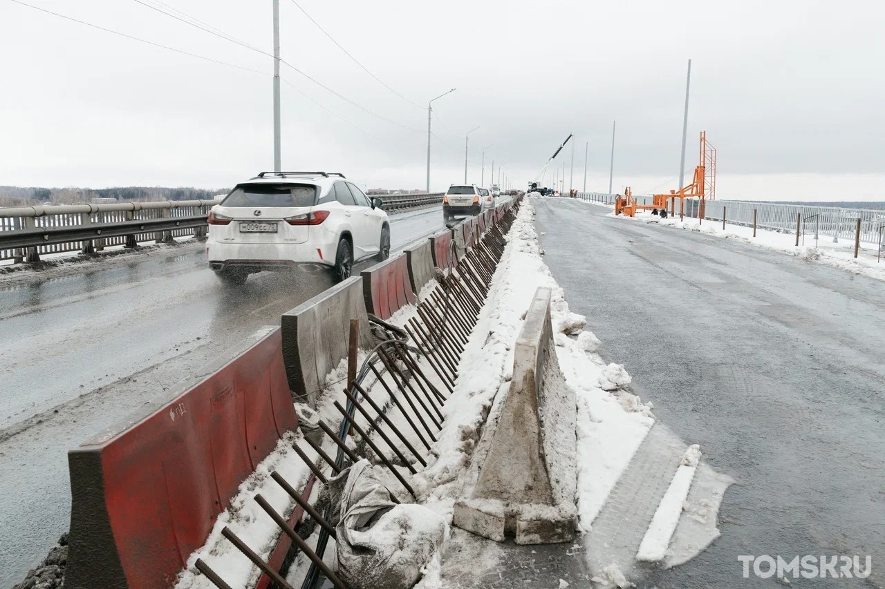 Запуск движения по отремонтированной части Коммунального моста перенесли на 10 декабря