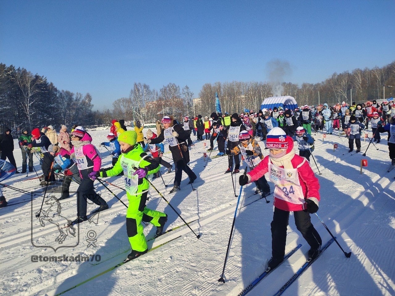 Больше двух тысяч томичей вышли на «Лыжню России», несмотря на мороз