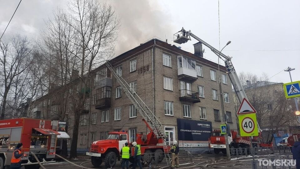 СК возбудил уголовное дело по факту обрушения крыши сгоревшего дома на Кулагина