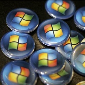 Корпорация Microsoft анонсирует новое антивирусное решение под кодовым названием Morro, запуск которого намечается на вторую половину 2009 г. Продукт будет распространяться на бесплатной основе и призван заменить платный сервис онлайновой защиты Windows Live OneCare.
