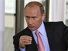 Премьер-министр Владимир Путин предлагает стимулировать кредитование банками. По его словам, дефицит денежных средств для реальной экономики и их высокая стоимость остаются острой проблемой.